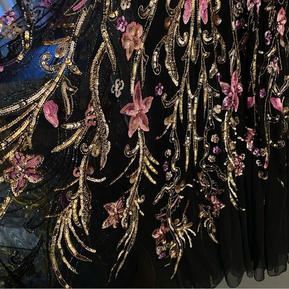 NWT Mac Duggal Black V Neck Floral Embellished Spaghetti Strap Gown dress Sz 2 - Picture 13 of 14